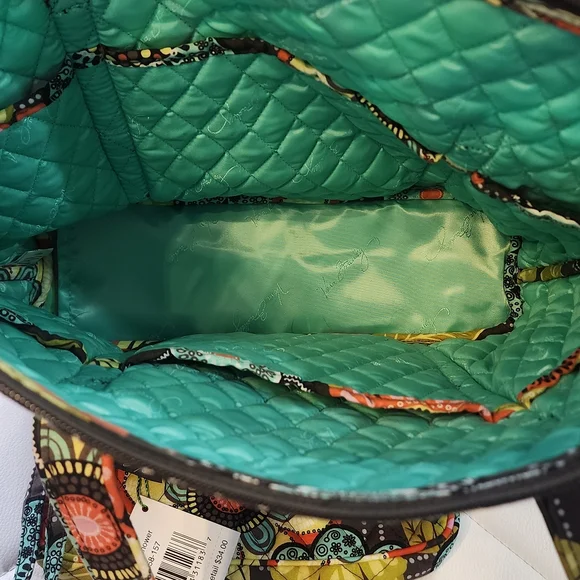 NEW WITH TAGS VERA BRADLEY Flower Shower Villager Tote and Wristlet Set - Picture 3 of 7